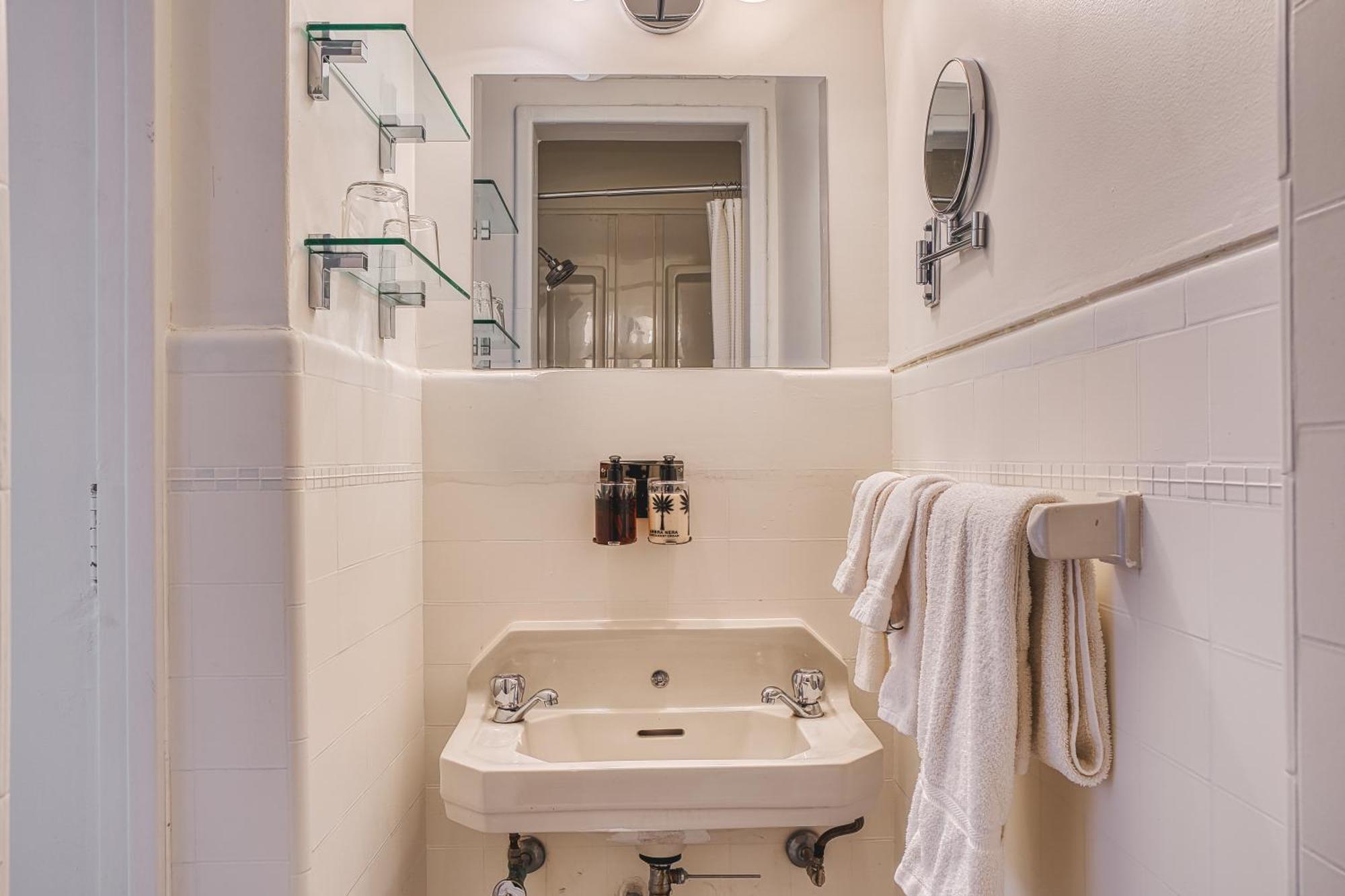 Hotel The Windsor By Hoco Collection Stratford