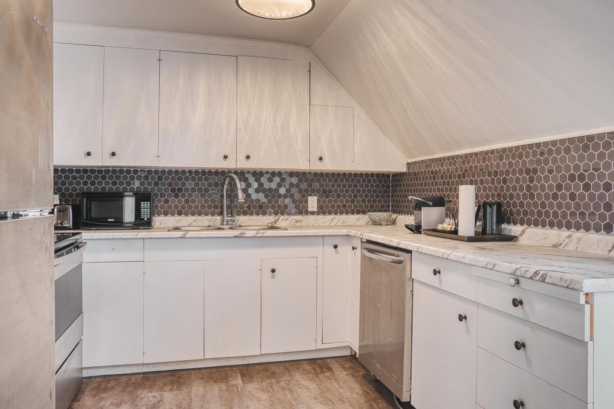 The Windsor By Hoco Collection 3* Stratford